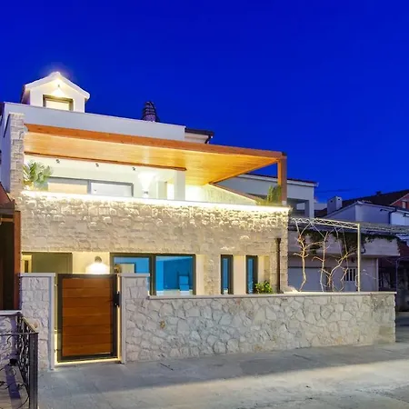 ヴィラ Beachfront Villa, Indoor Heated Pool Stunning View