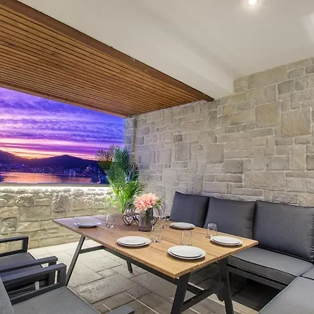 ヴィラ Beachfront Villa, Indoor Heated Pool Stunning View *
